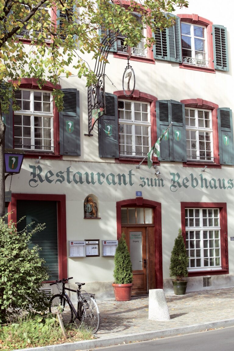 Restaurant Rebhaus web 768x1152